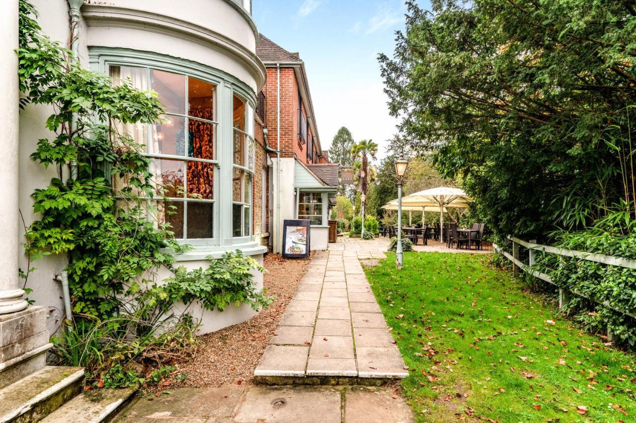 Inn On The Lake By Innkeeper'S Collection Godalming Exterior foto