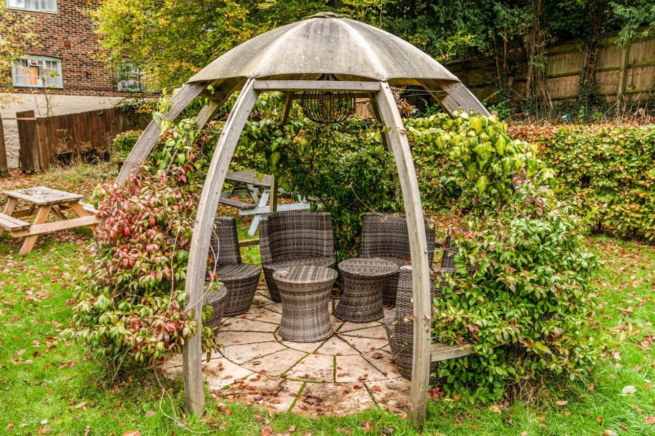 Inn On The Lake By Innkeeper'S Collection Godalming Exterior foto